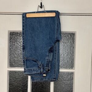 Levi’s Baggy Dad Jean